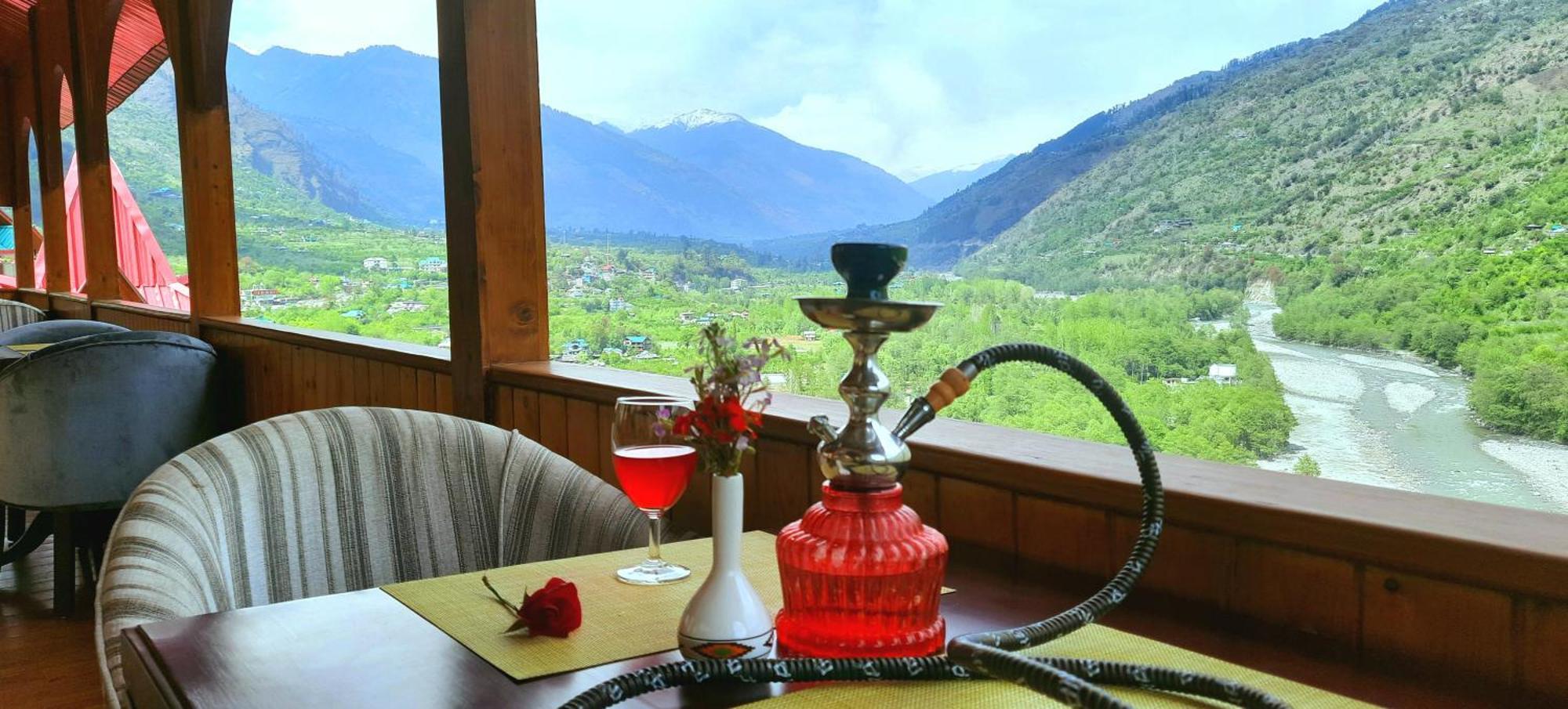 Regenta Inn By Riverside Manali Экстерьер фото