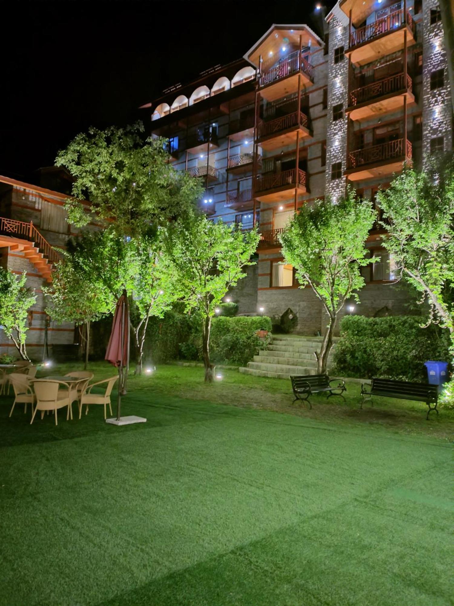 Regenta Inn By Riverside Manali Экстерьер фото