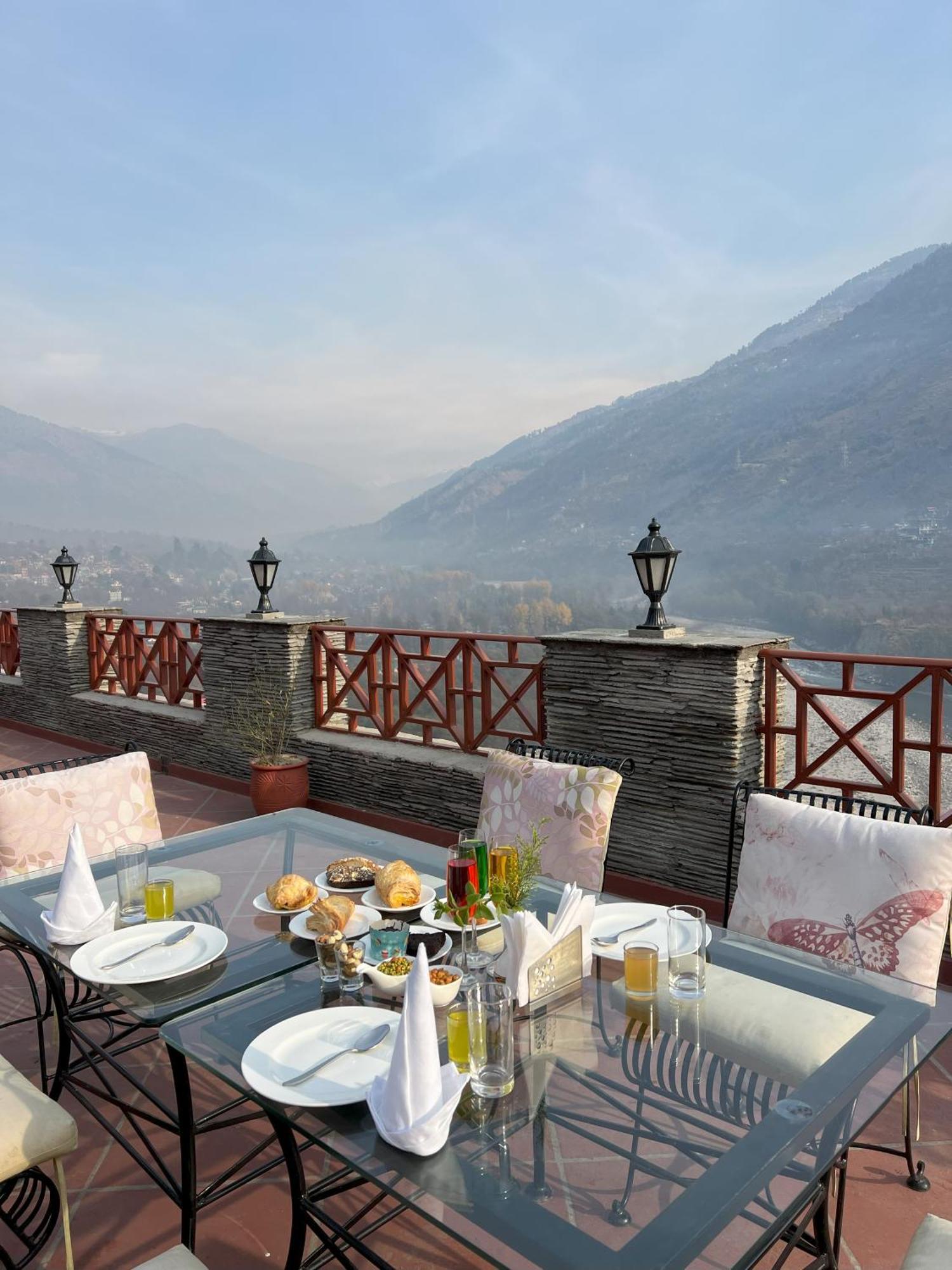 Regenta Inn By Riverside Manali Экстерьер фото