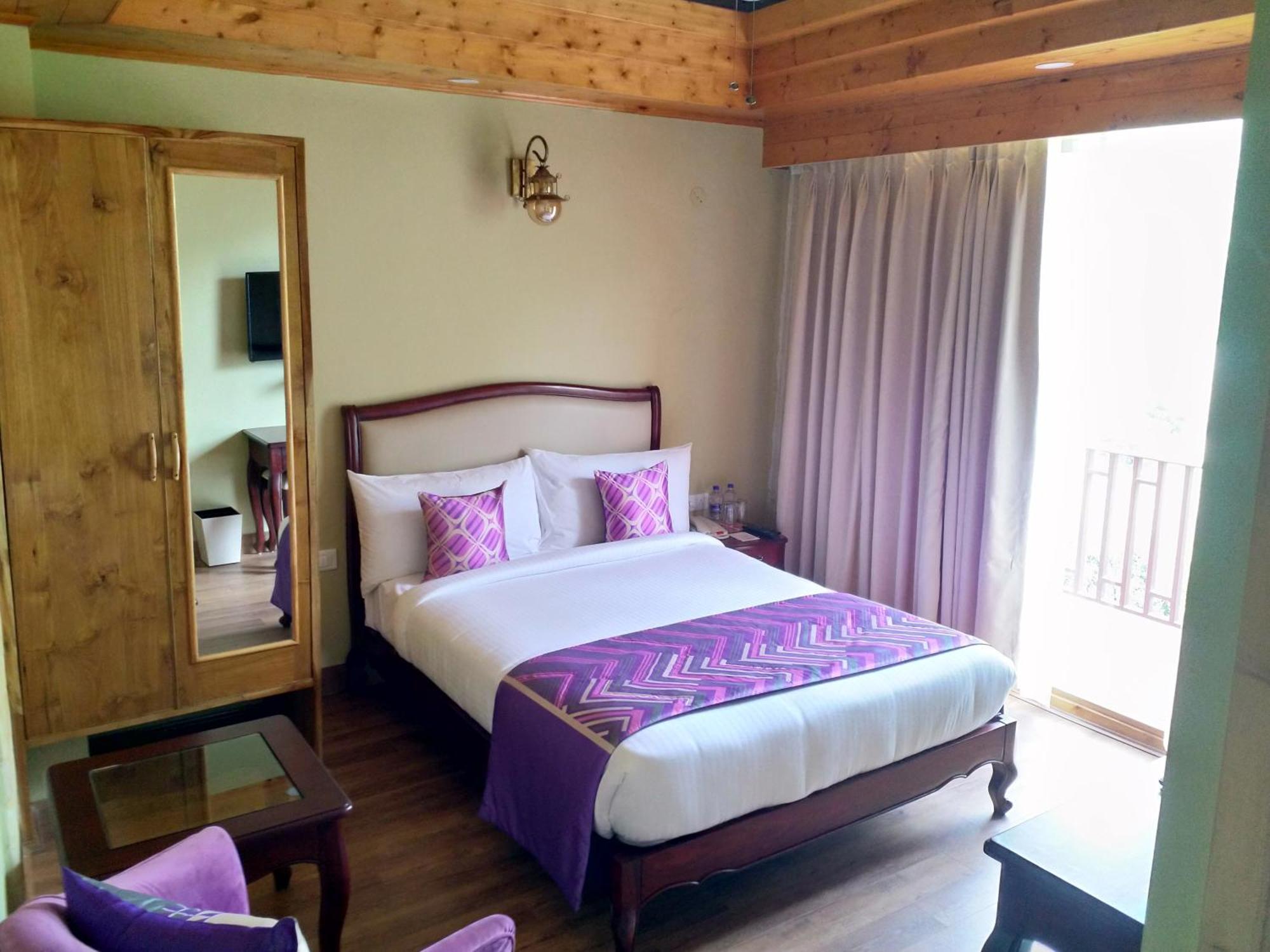 Regenta Inn By Riverside Manali Экстерьер фото